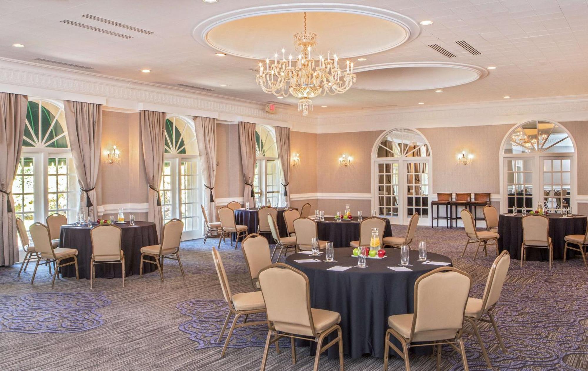 Отель Hilton Wilmington/Christiana Ньюарк Экстерьер фото
